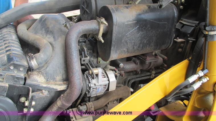 image for item L5263 2007 John Deere 110 MFWD tractor