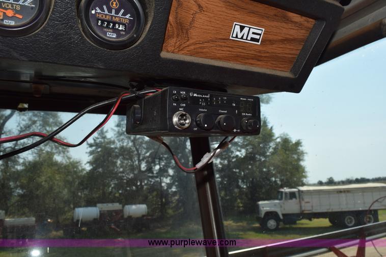 image for item L5816 1981 Massey-Ferguson 860 combine