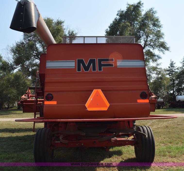 image for item L5817 1981 Massey-Ferguson 860 combine