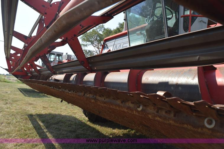 image for item L5817 1981 Massey-Ferguson 860 combine