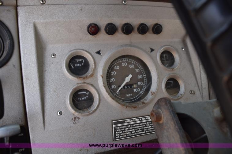 image for item L5818 1973 Ford 850 grain truck