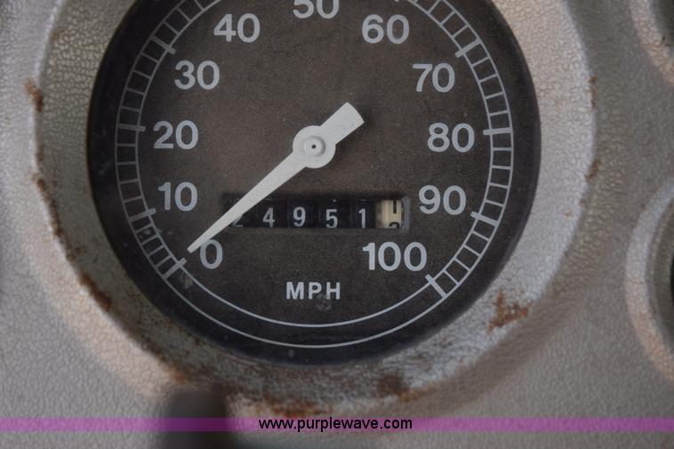 image for item L5818 1973 Ford 850 grain truck