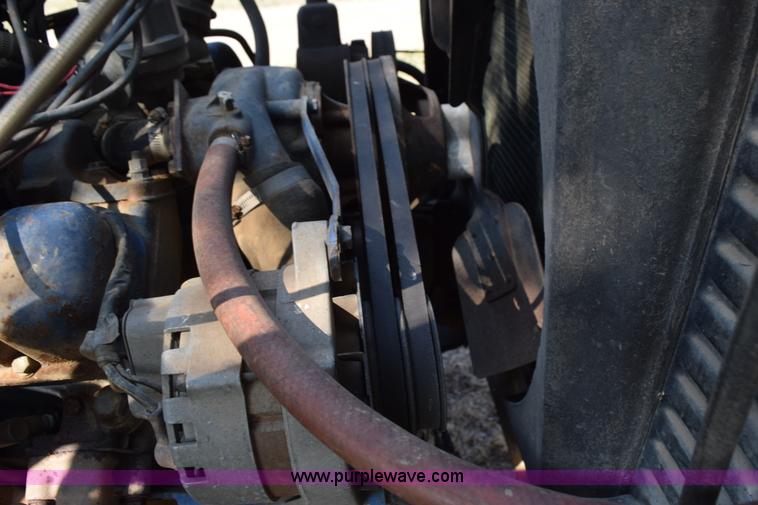 image for item L5818 1973 Ford 850 grain truck