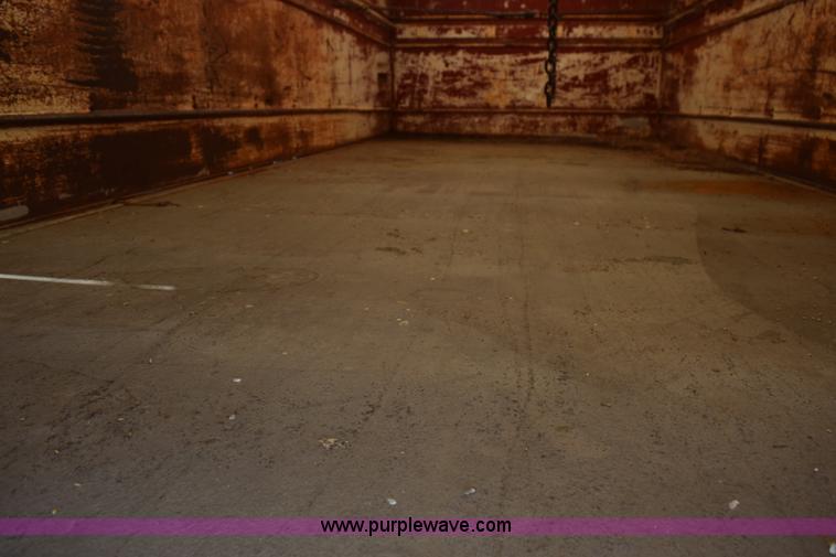 image for item L5818 1973 Ford 850 grain truck