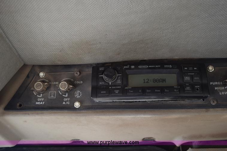 image for item L5819 1983 Case IH 2394 tractor