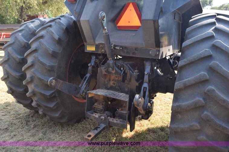 image for item L5819 1983 Case IH 2394 tractor