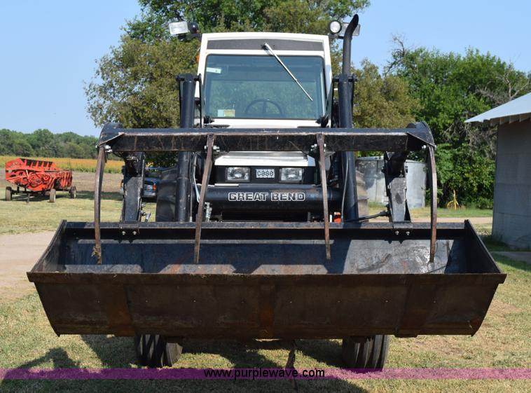 image for item L5820 1981 Case 2090 tractor