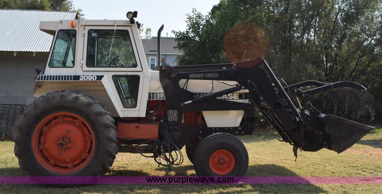 image for item L5820 1981 Case 2090 tractor
