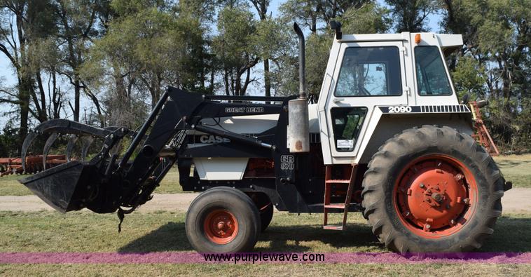 image for item L5820 1981 Case 2090 tractor