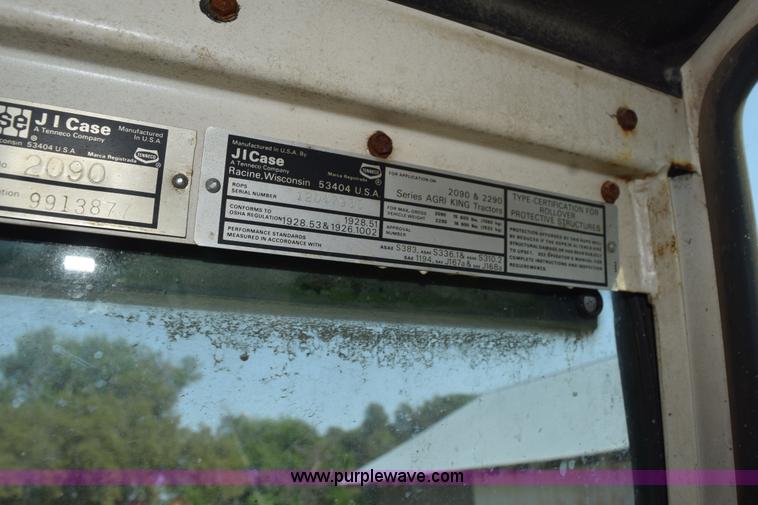 image for item L5820 1981 Case 2090 tractor