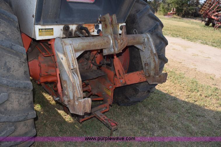 image for item L5820 1981 Case 2090 tractor