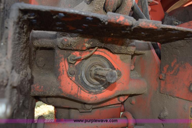 image for item L5820 1981 Case 2090 tractor