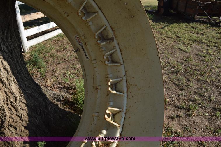 image for item L5820 1981 Case 2090 tractor