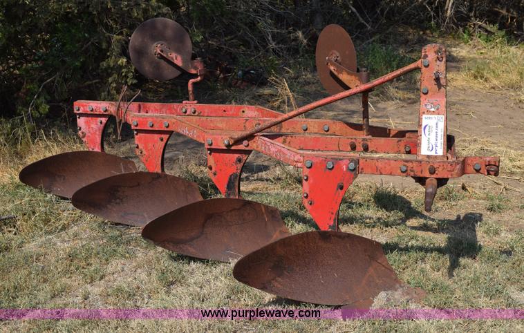 image for item L5825 Massey-Ferguson four bottom plow