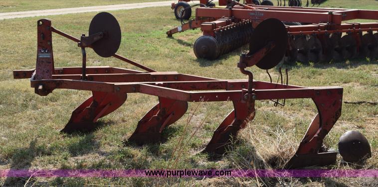 image for item L5825 Massey-Ferguson four bottom plow
