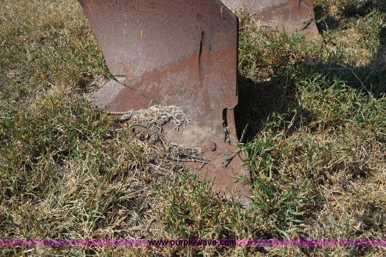 image for item L5825 Massey-Ferguson four bottom plow