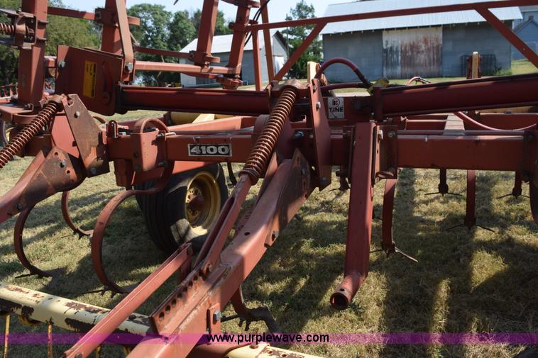 image for item L5827 Krause 4126 field cultivator