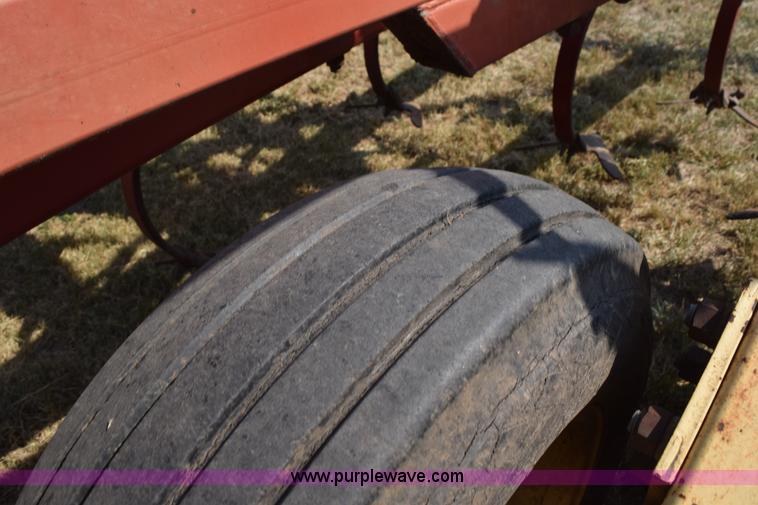 image for item L5827 Krause 4126 field cultivator