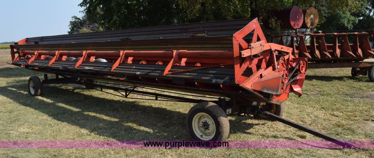 image for item L5832 Massey-Ferguson platform head