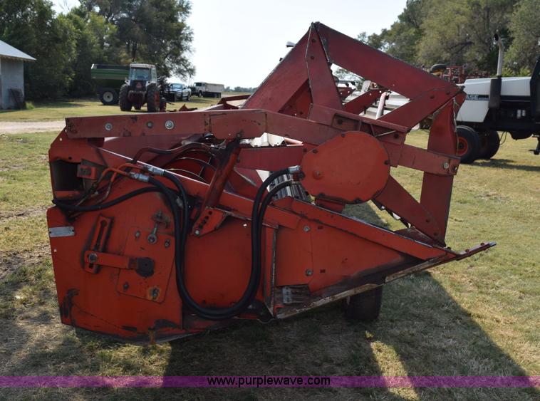 image for item L5832 Massey-Ferguson platform head