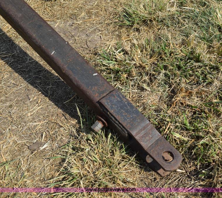 image for item L5832 Massey-Ferguson platform head