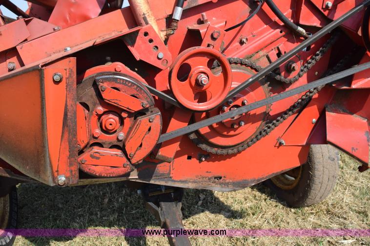 image for item L5832 Massey-Ferguson platform head