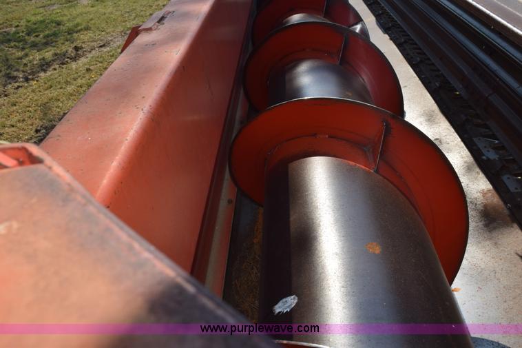 image for item L5832 Massey-Ferguson platform head