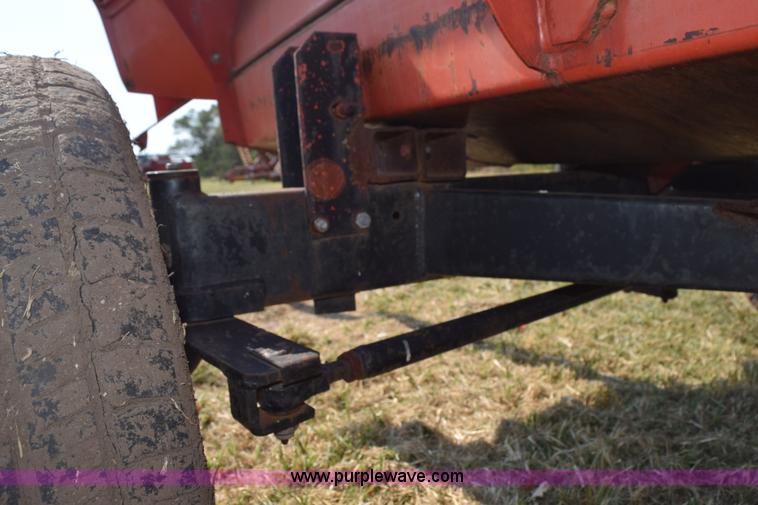 image for item L5832 Massey-Ferguson platform head