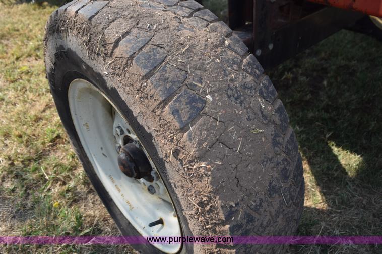 image for item L5832 Massey-Ferguson platform head