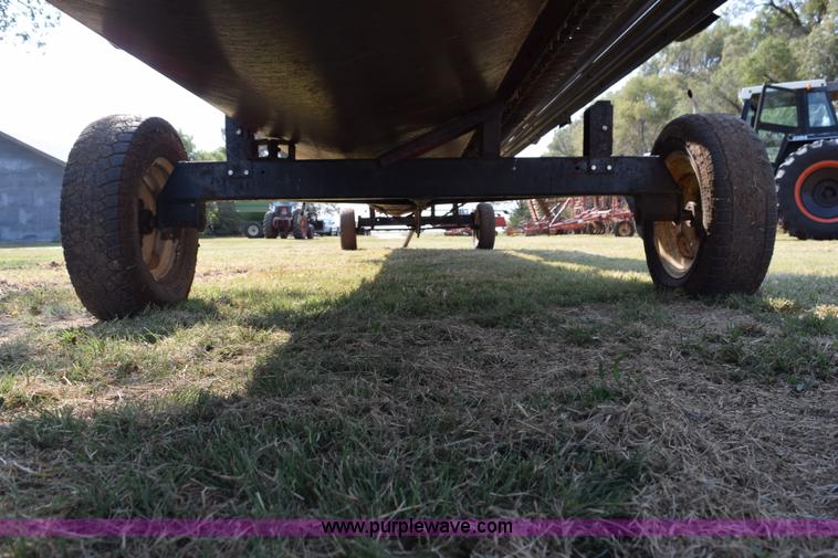 image for item L5832 Massey-Ferguson platform head