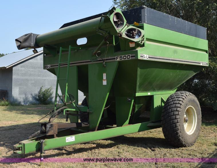 image for item L5835 A&L F500 grain cart