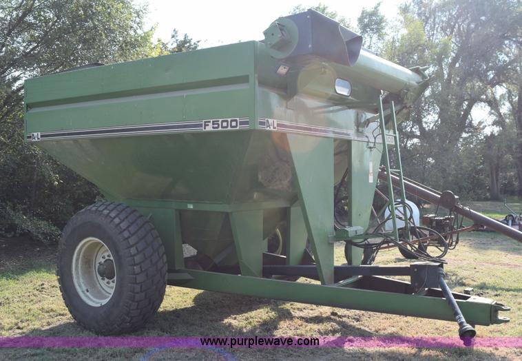 image for item L5835 A&L F500 grain cart