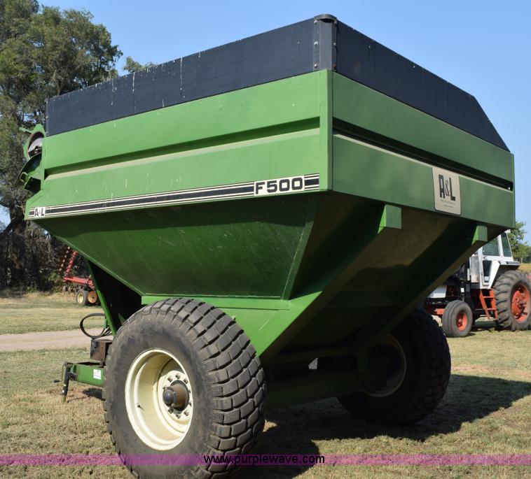 image for item L5835 A&L F500 grain cart