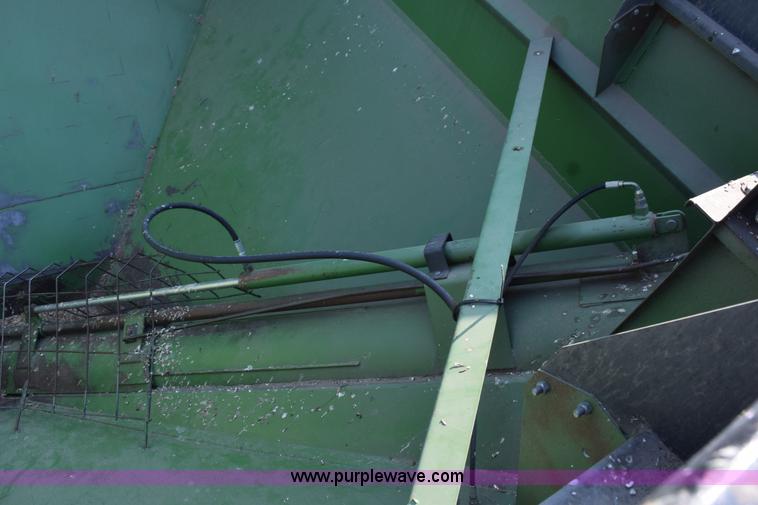 image for item L5835 A&L F500 grain cart