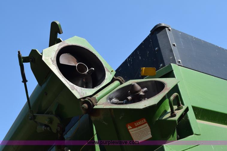 image for item L5835 A&L F500 grain cart