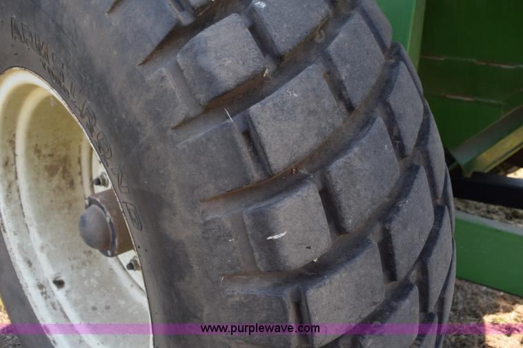 image for item L5835 A&L F500 grain cart