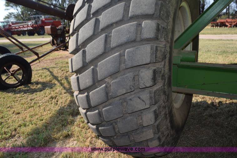 image for item L5835 A&L F500 grain cart