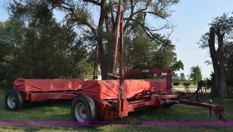 image for item L5838 (2) Case IH 5100 grain drills
