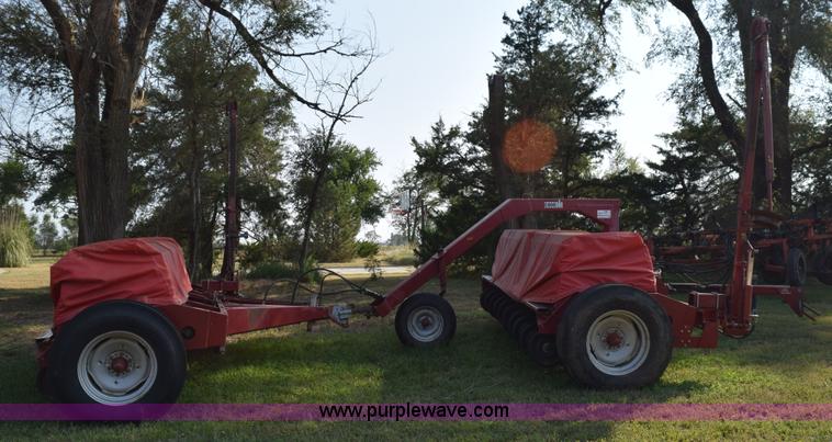 image for item L5838 (2) Case IH 5100 grain drills