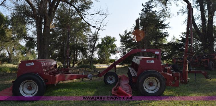 image for item L5838 (2) Case IH 5100 grain drills