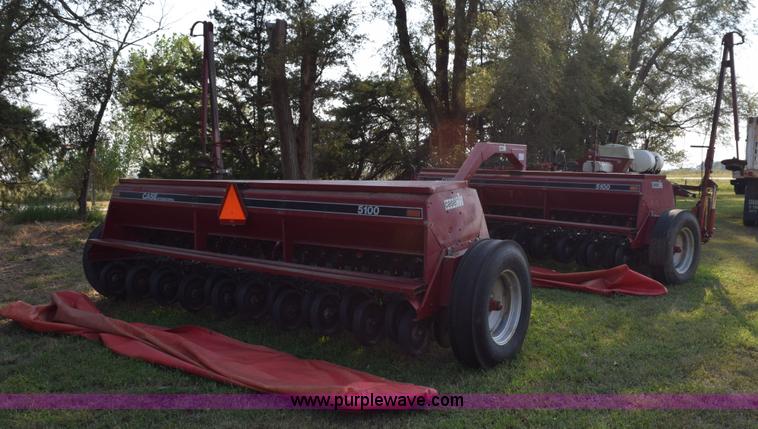 image for item L5838 (2) Case IH 5100 grain drills