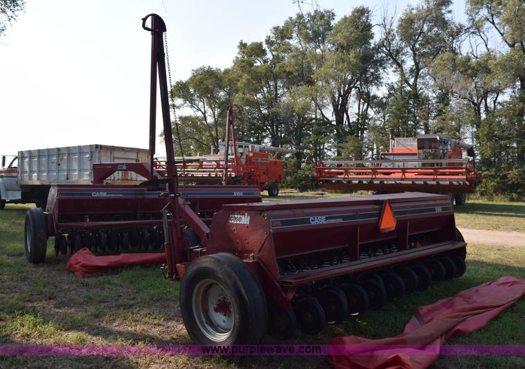 image for item L5838 (2) Case IH 5100 grain drills