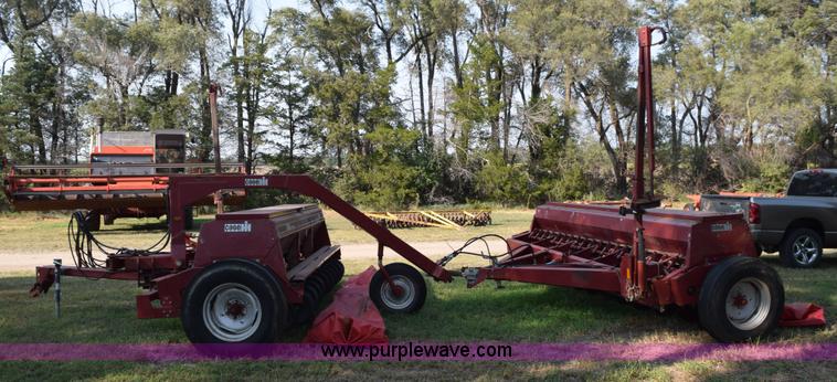image for item L5838 (2) Case IH 5100 grain drills