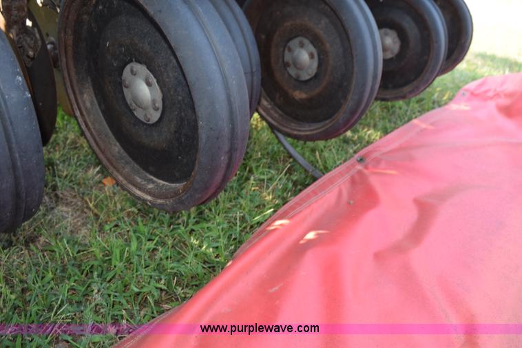 image for item L5838 (2) Case IH 5100 grain drills