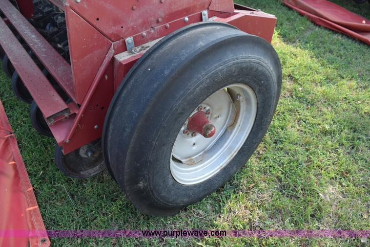 image for item L5838 (2) Case IH 5100 grain drills