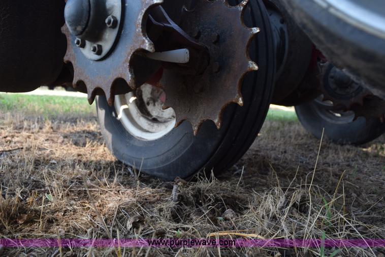 image for item L5841 Case IH 900 Cyclo Air no-till planter