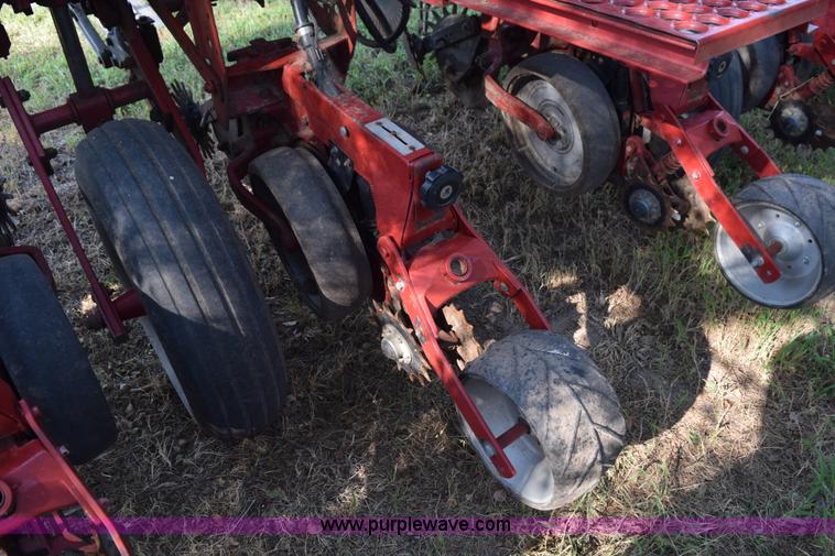 image for item L5841 Case IH 900 Cyclo Air no-till planter