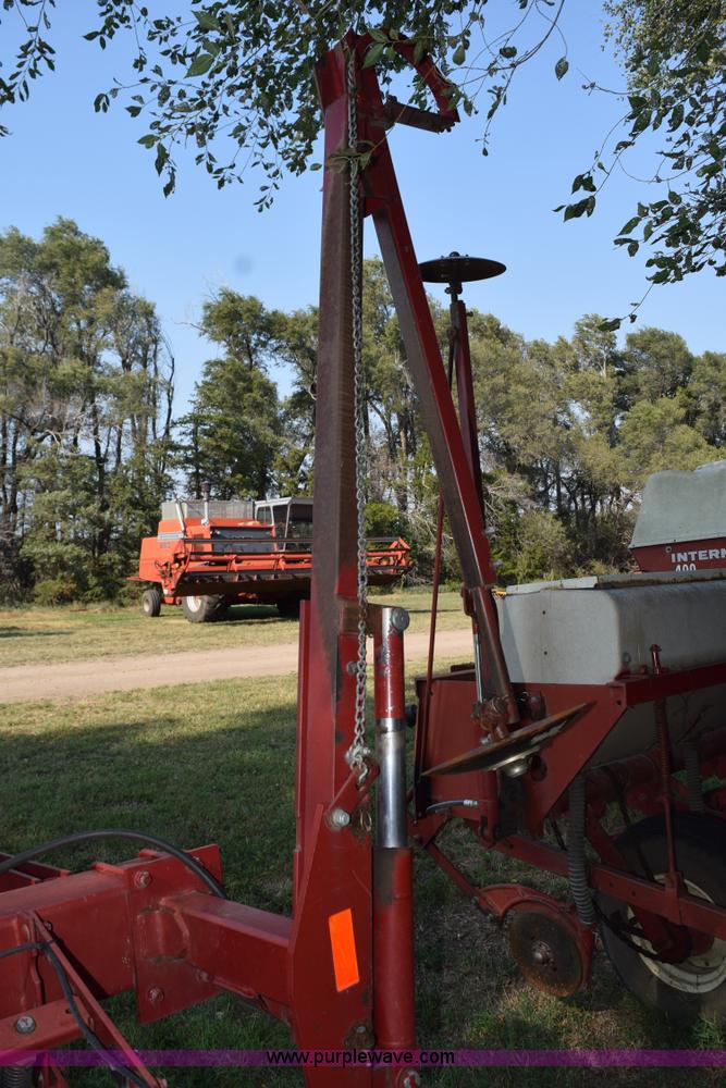 image for item L5841 Case IH 900 Cyclo Air no-till planter