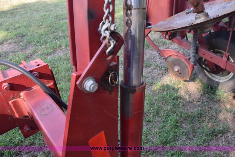 image for item L5841 Case IH 900 Cyclo Air no-till planter