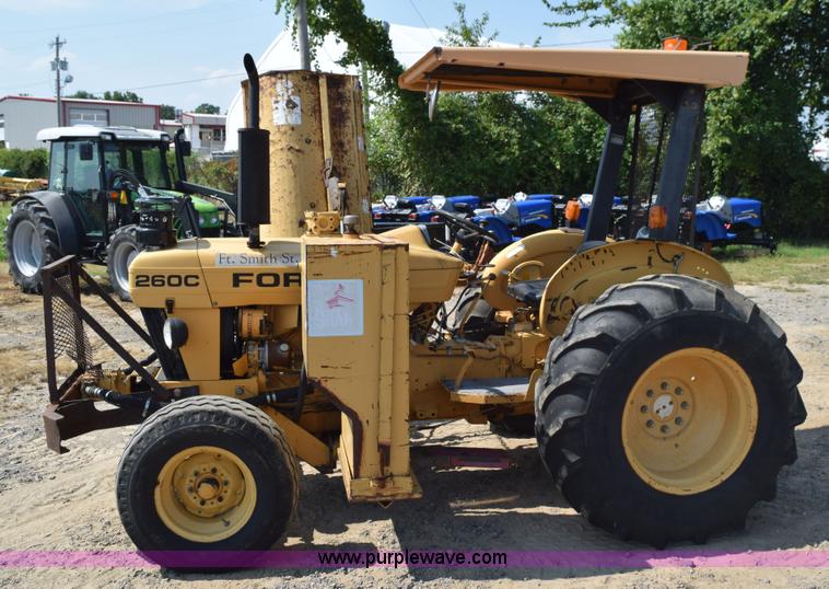 image for item L5849 1994 Ford 260C tractor